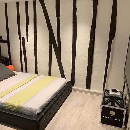 Triplex De Charme Centre Ville Limoges Exterior photo